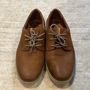 New balance Dunham shoes size 10.5